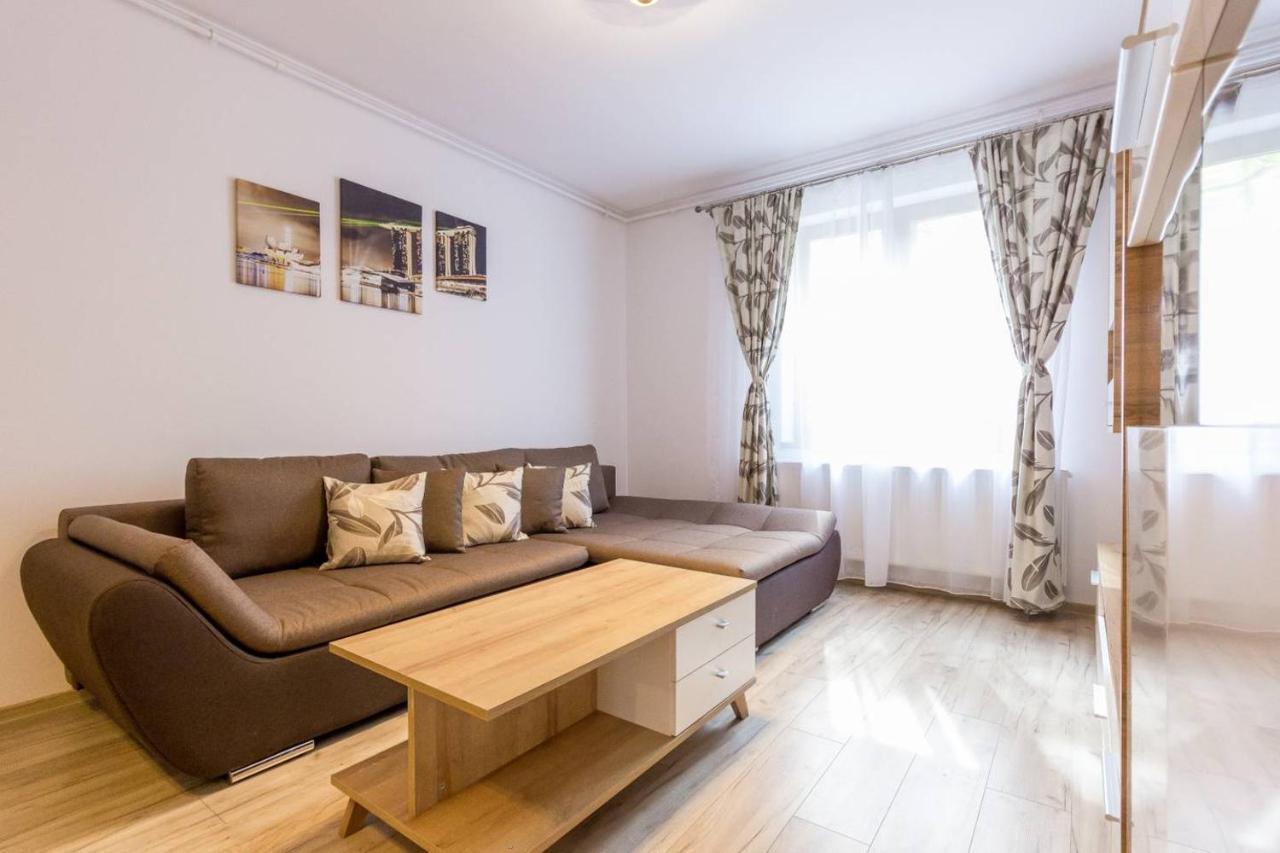 Spacious And Quiet 2 Bedroom Apartment Cluj-Napoca Exterior photo